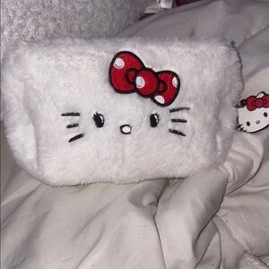 Hello Kitty White Plush Pouch